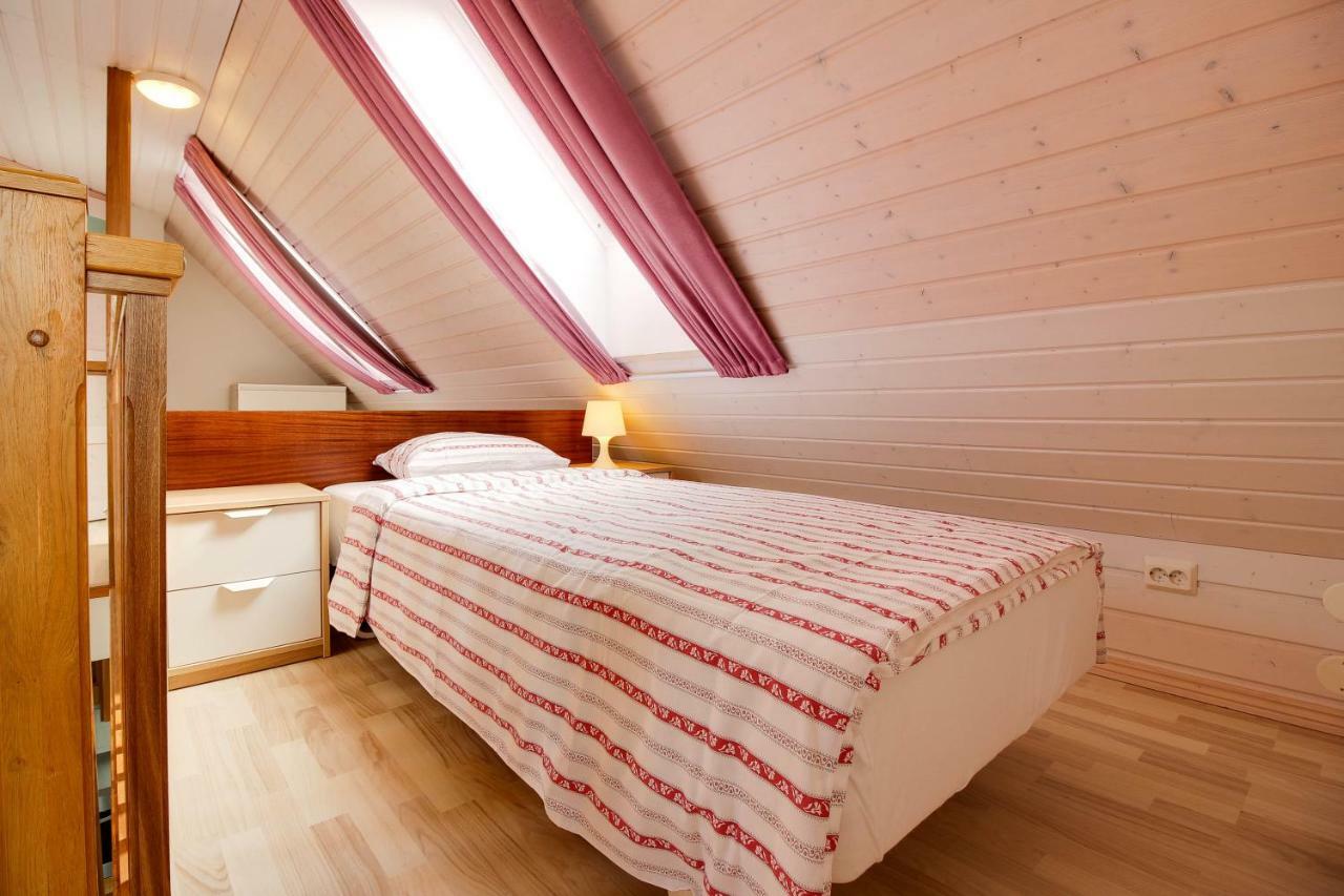 Kasekese Holiday Home With Sauna And Garden Kuressaare Ngoại thất bức ảnh