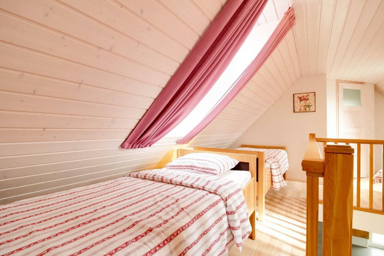 Kasekese Holiday Home With Sauna And Garden Kuressaare Ngoại thất bức ảnh